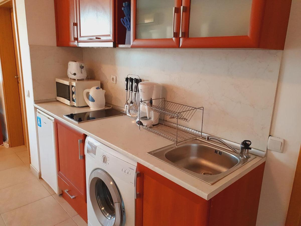 Apartment Ashton Hall - Sonnenstrand - Ost Sunny Beach Esterno foto