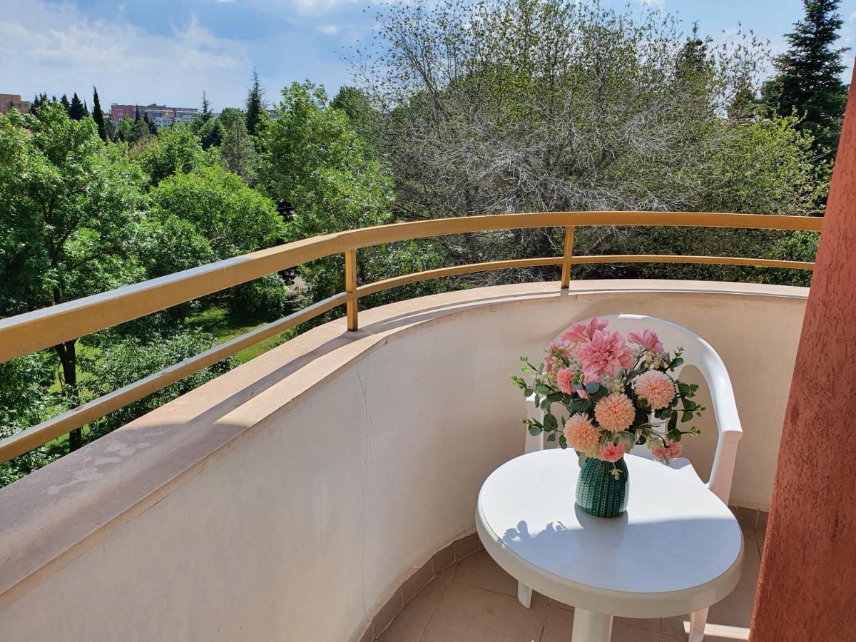 Apartment Ashton Hall - Sonnenstrand - Ost Sunny Beach Esterno foto