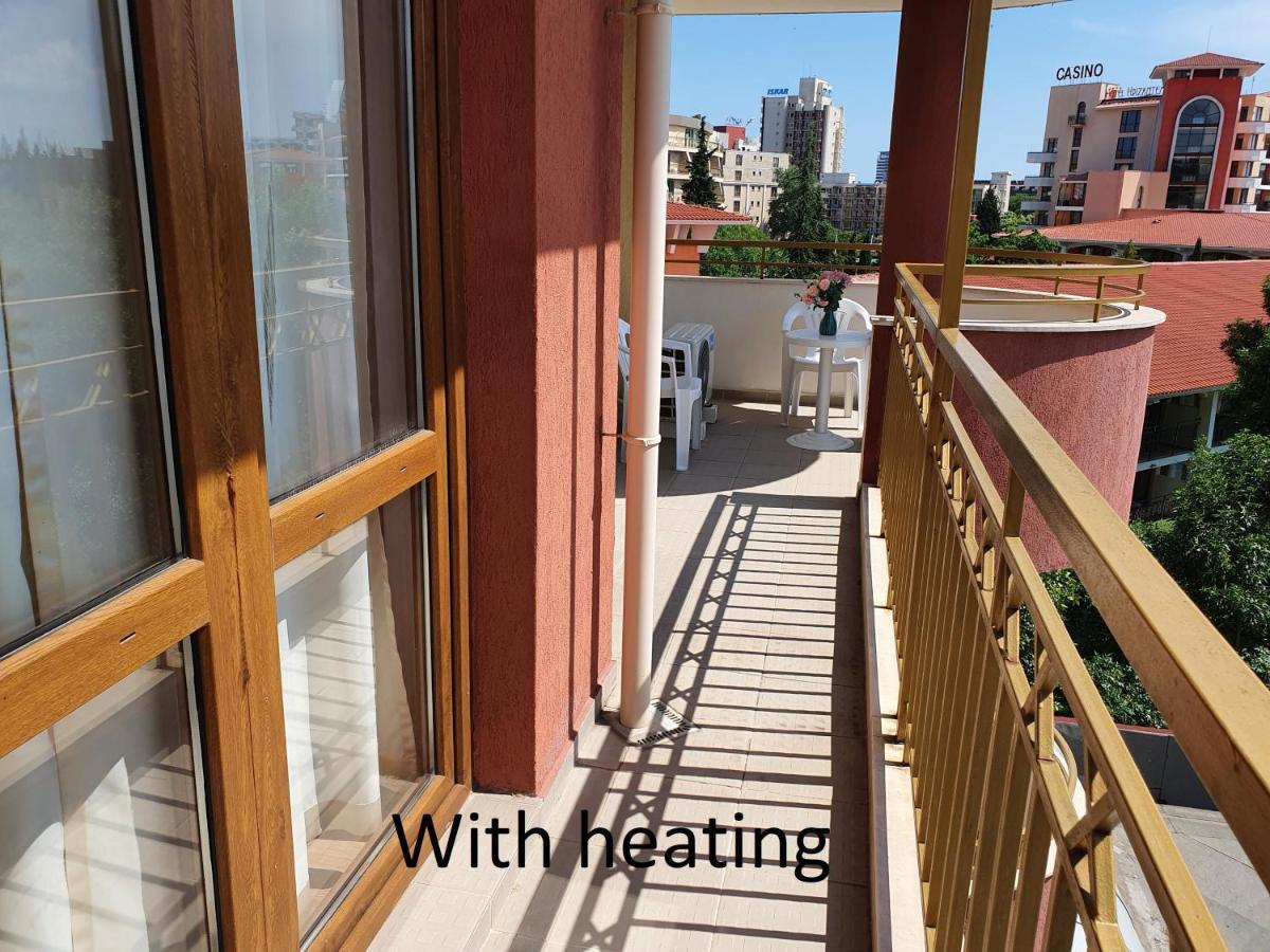Apartment Ashton Hall - Sonnenstrand - Ost Sunny Beach Esterno foto
